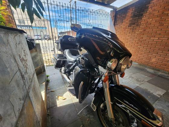 HARLEY-DAVIDSON ULTRA ELECTRA GLIDE CLASSIC 